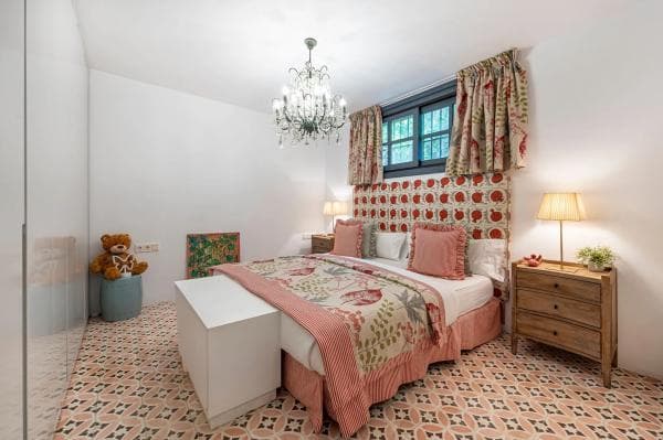Chalet independiente en venta en Calle Sierra Nevada s/n, Marbella
thumbnail 1
