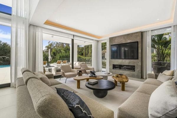 Chalet independiente en venta en Calle Carmen De Burgos, 13, Marbella
thumbnail 2