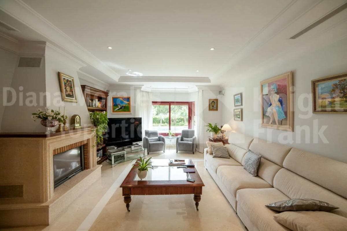 Venta de chalet independiente en Barrio Sierra Blanca, Marbella
photo 5