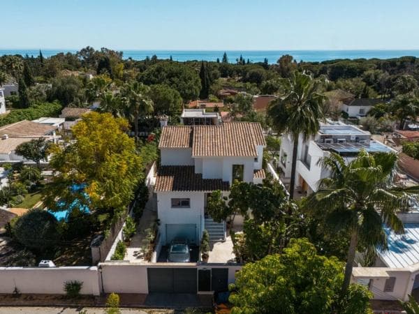 Chalet independiente en venta en Villa Brise - Calle Alozaina-marbella Montaña 31(a), Marbella
photo 1