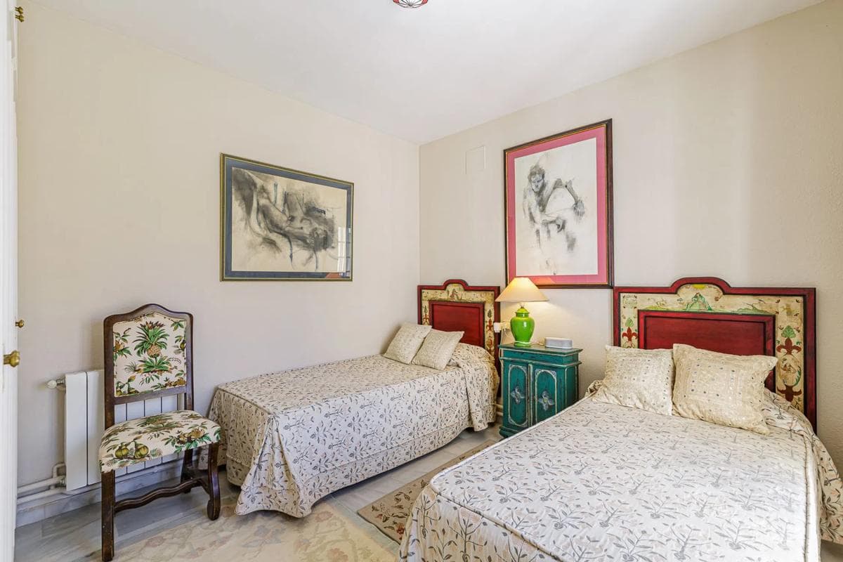 Продажа отдельного шале в Calle Velázquez, 9, Марбелла photo 5