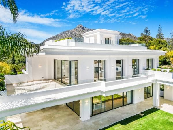Chalet independiente en venta en Camino Path Path Lomas de Puente Romano, Marbella
thumbnail 1