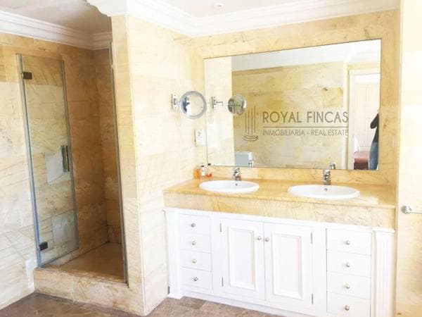 Chalet independiente en venta en Nagüeles-Milla de Oro, Marbella s/n, Marbella
photo 1