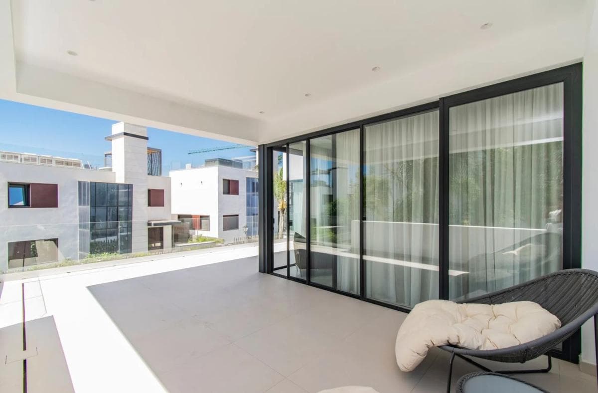 Venta de chalet independiente en Calle Juan Chinchilla, Marbella
photo 2