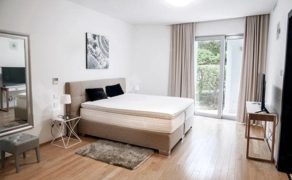 Chalet independiente en venta en Calle Verdi, 34, Marbella
thumbnail 1