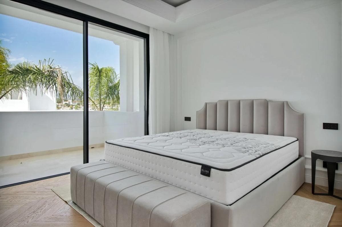 Venta de chalet independiente en Calle Sierra Cazorla, 1, Marbella
photo 4