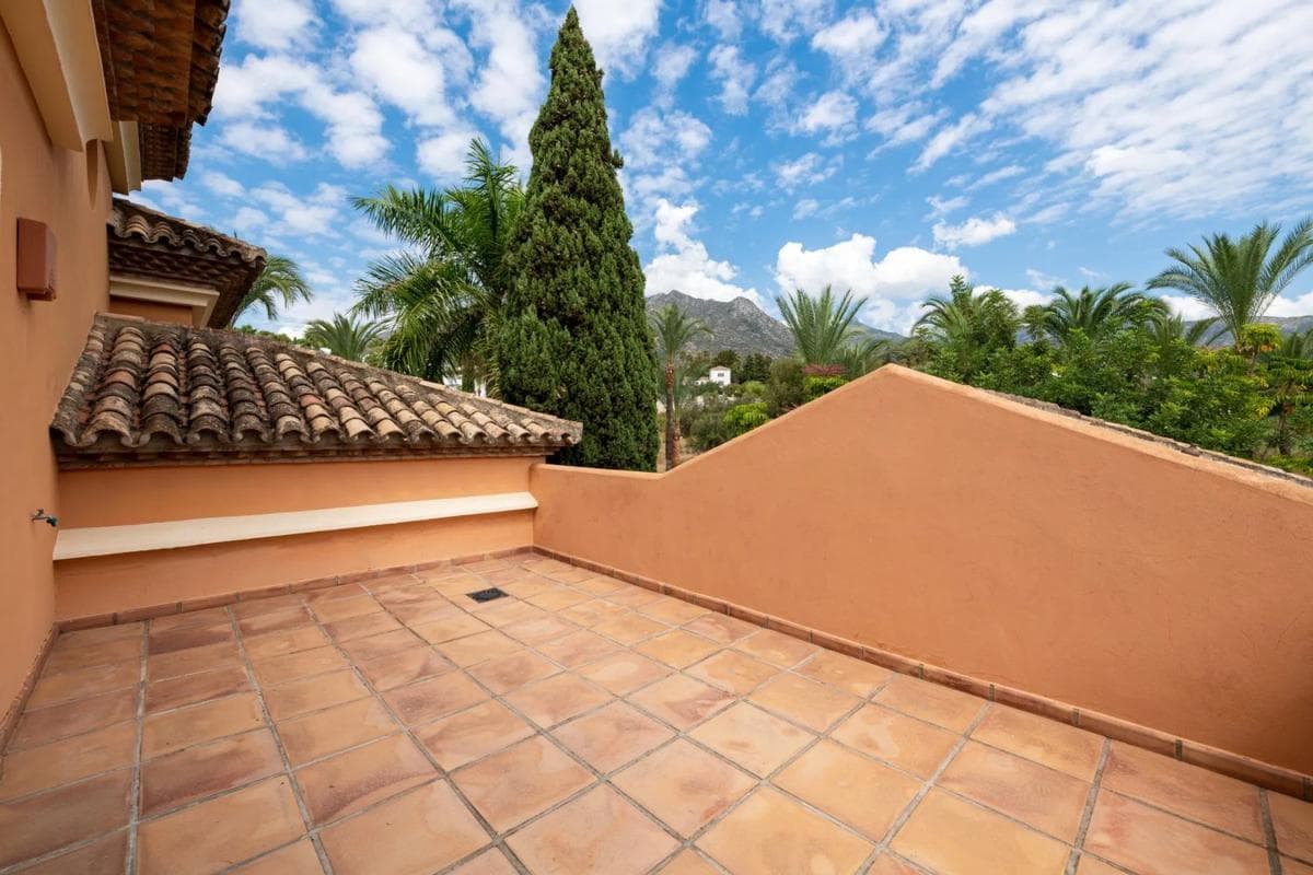 Venta de chalet independiente en Barrio Sierra Blanca, Marbella
photo 5