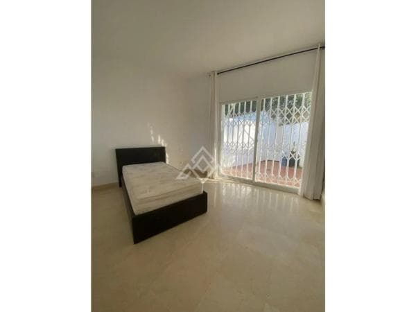 Chalet adosado en venta en Carretera Istán , Marbella photo 1