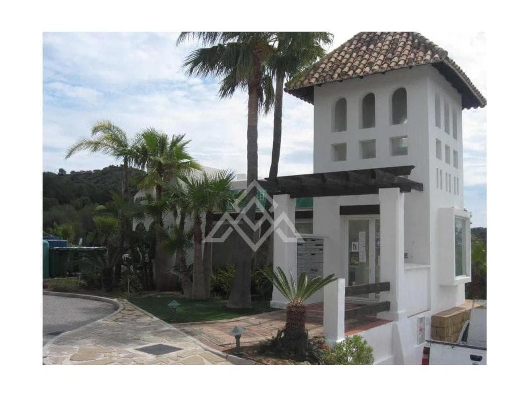 Venta de chalet adosado en Carretera Istán , Marbella photo 3