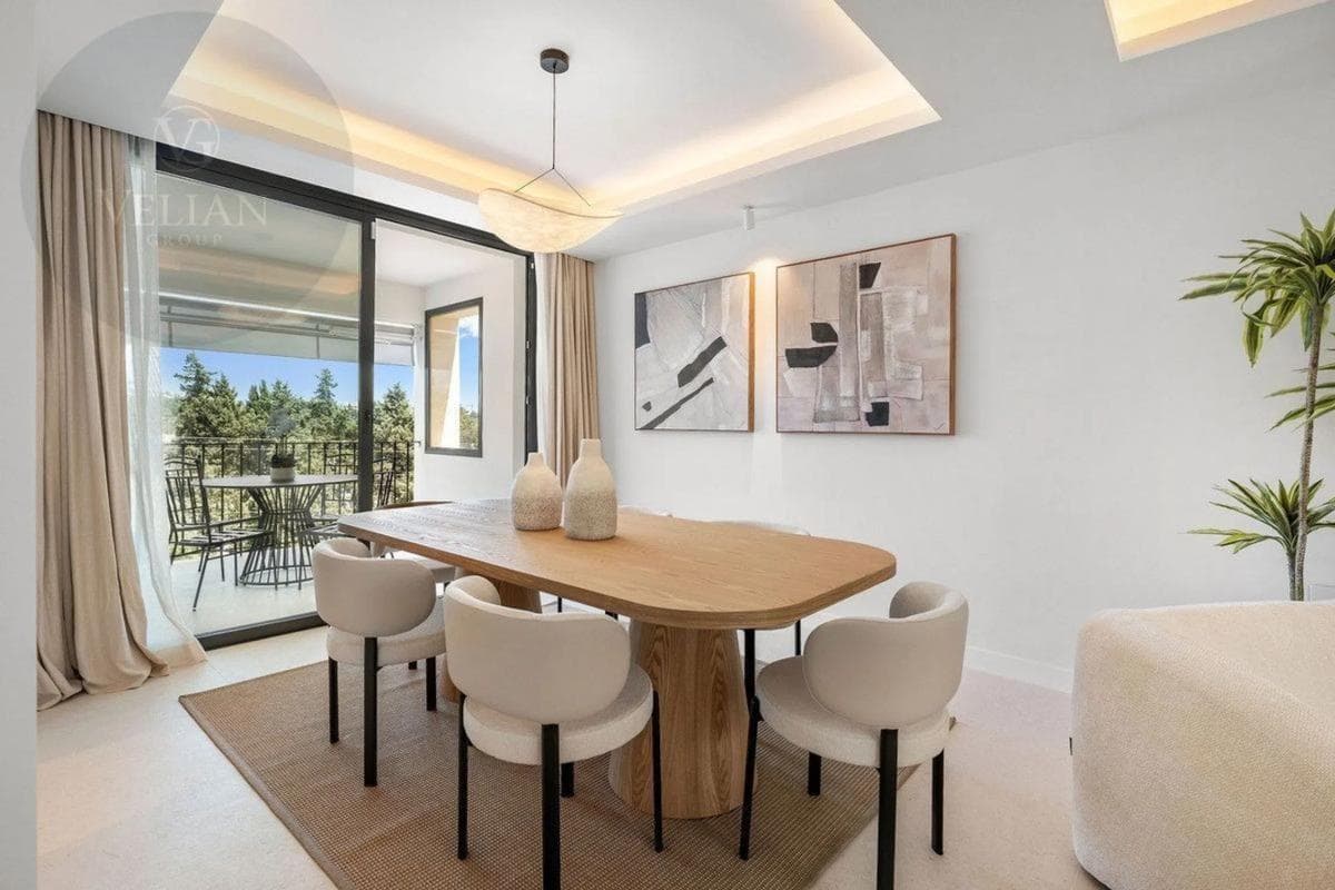 Venta de chalet adosado en Barrio Aloha , Marbella photo 4