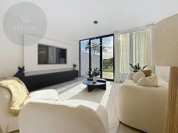 Chalet independiente en venta en Nueva andalucia, Marbella
thumbnail 1
