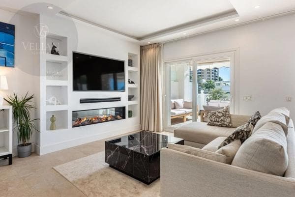 Chalet independiente en venta en Nueva andalucia, Marbella
photo 1
