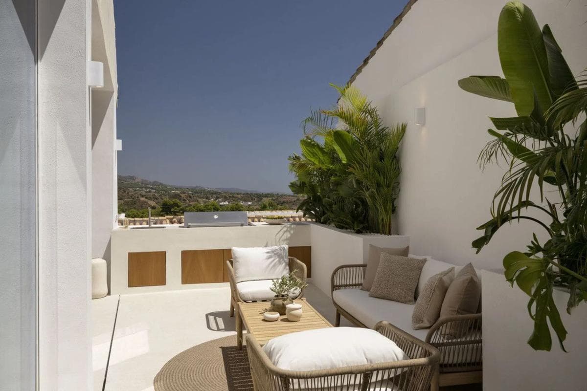 Venta de chalet adosado en Avenida del Norte , Marbella photo 5