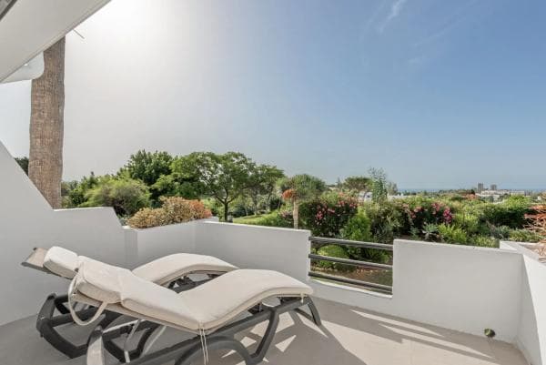 Terraced house for sale at Barrio Aloha , Marbella thumbnail 2