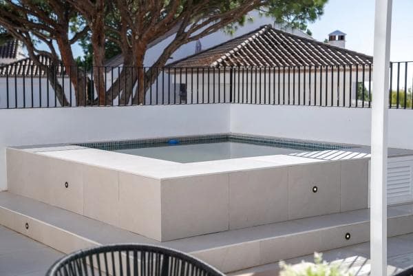 Duplex for sale on Barrio Aloha, Marbella thumbnail 2