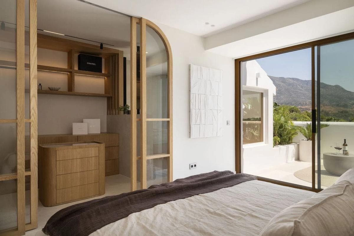 Venta de chalet adosado en Avenida del Norte , Marbella photo 5