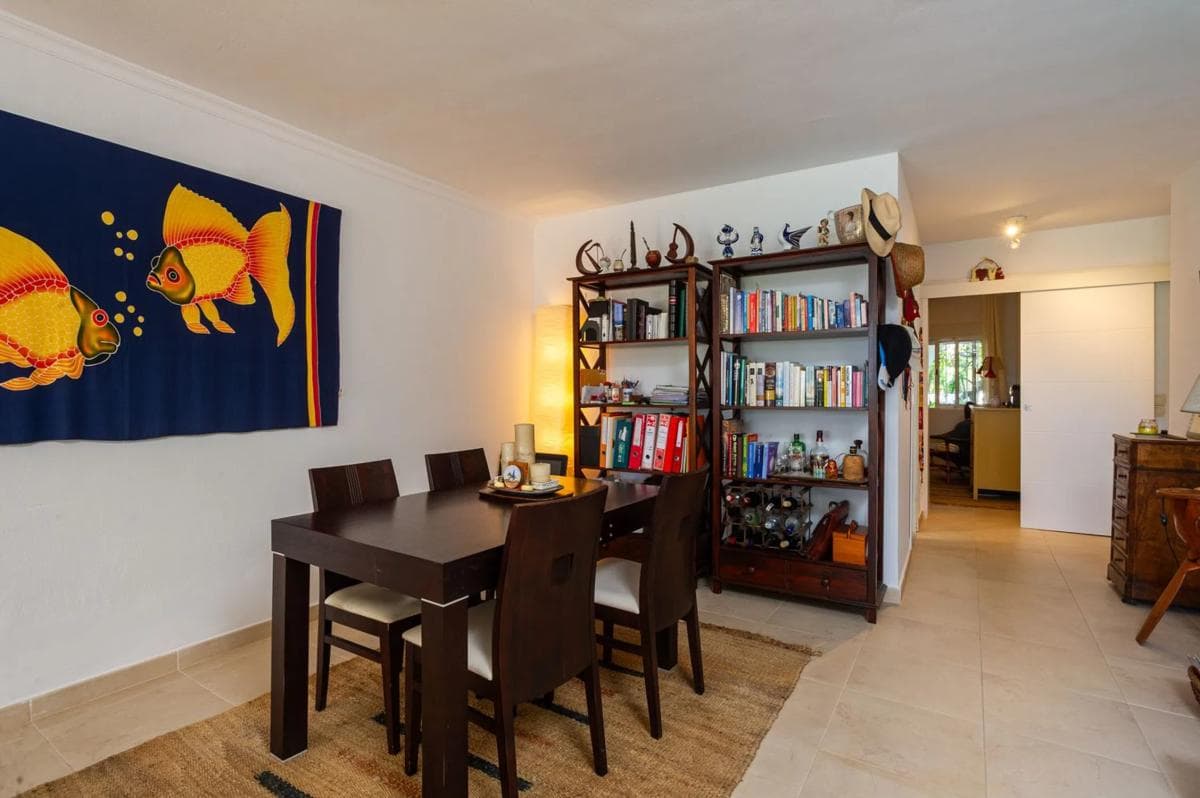 Venta de piso en Avenida Valle del Golf, Urbanizacion Azahara Fase I, Aloha, Nueva Andalucia, 27, Marbella
photo 3