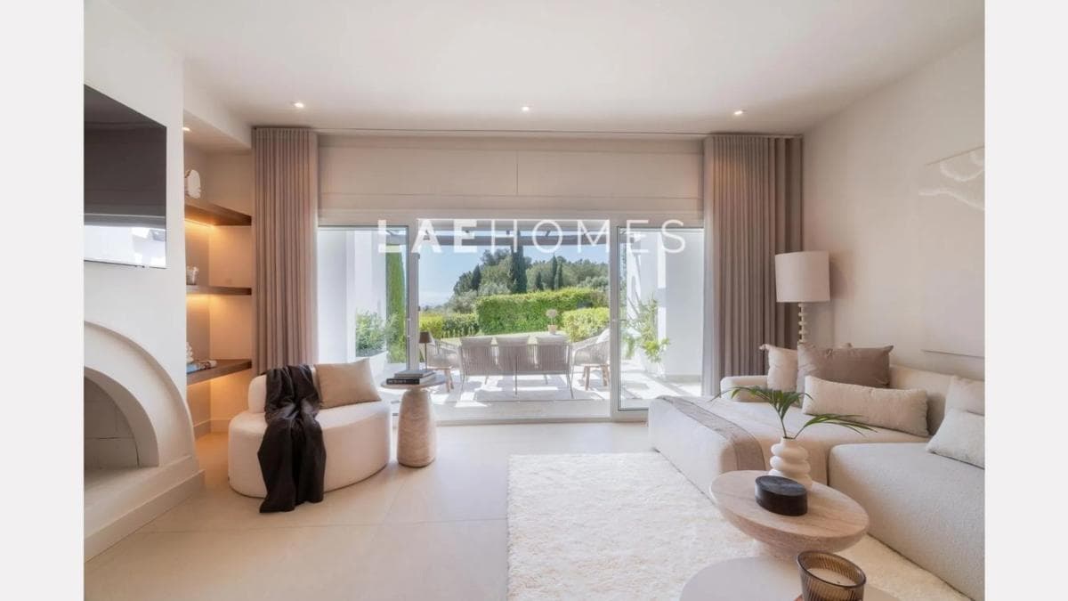 Venta de chalet adosado en Barrio Aloha , Marbella photo 5