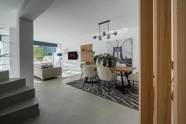 Chalet adosado en venta en Urbanización Los Pinos de Aloha , Marbella thumbnail 1