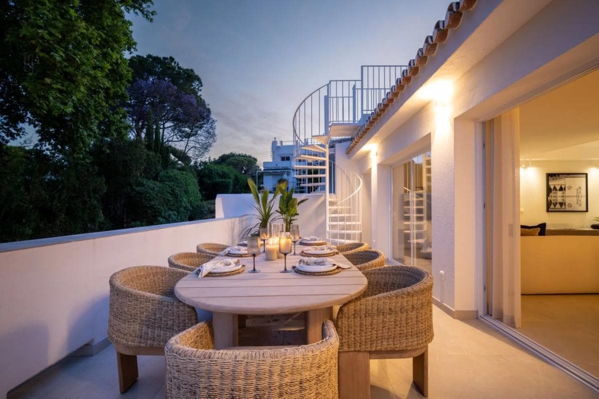 Venta de chalet adosado en Calle Levante , Marbella photo 4