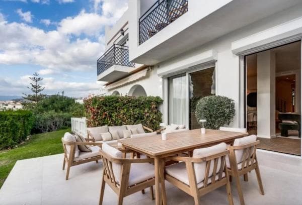 Chalet adosado en venta en Calle Al-andalus , Marbella photo 1