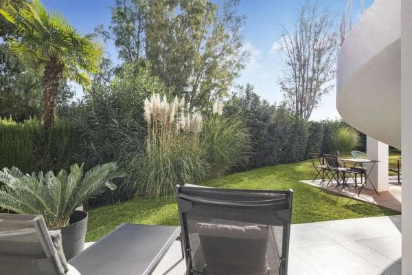 Chalet adosado en venta en La Pinta , Marbella photo 1