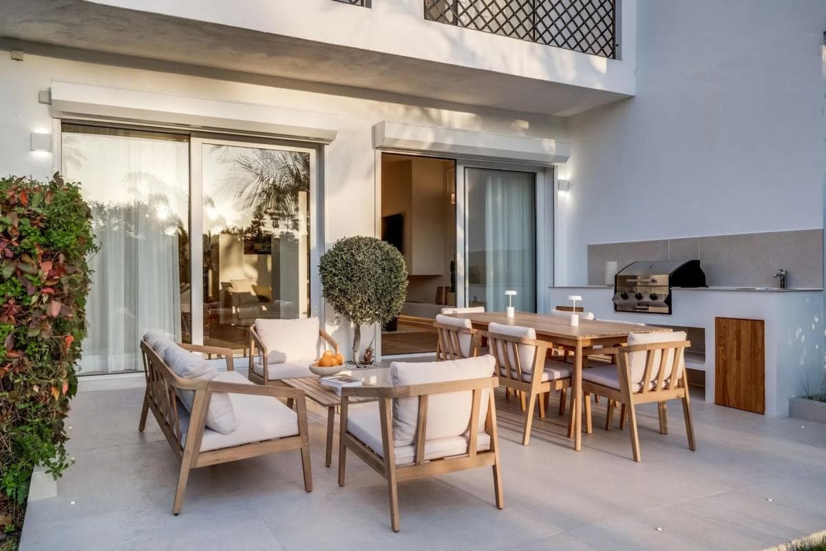 Venta de chalet adosado en Barrio Aloha , Marbella photo 3