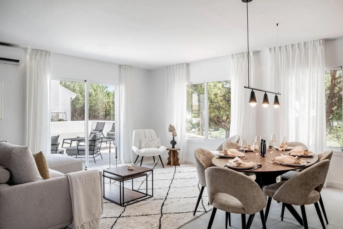 Venta de duplex en Urbanización Los Pinos de Aloha, Marbella photo 3