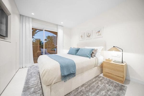 Chalet adosado en venta en Barrio La Dama de Noche-La Alzambra , Marbella photo 1