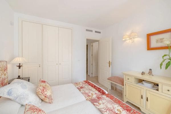 Chalet adosado en venta en Urbanización Los Naranjos de Marbella s/n , Marbella photo 1