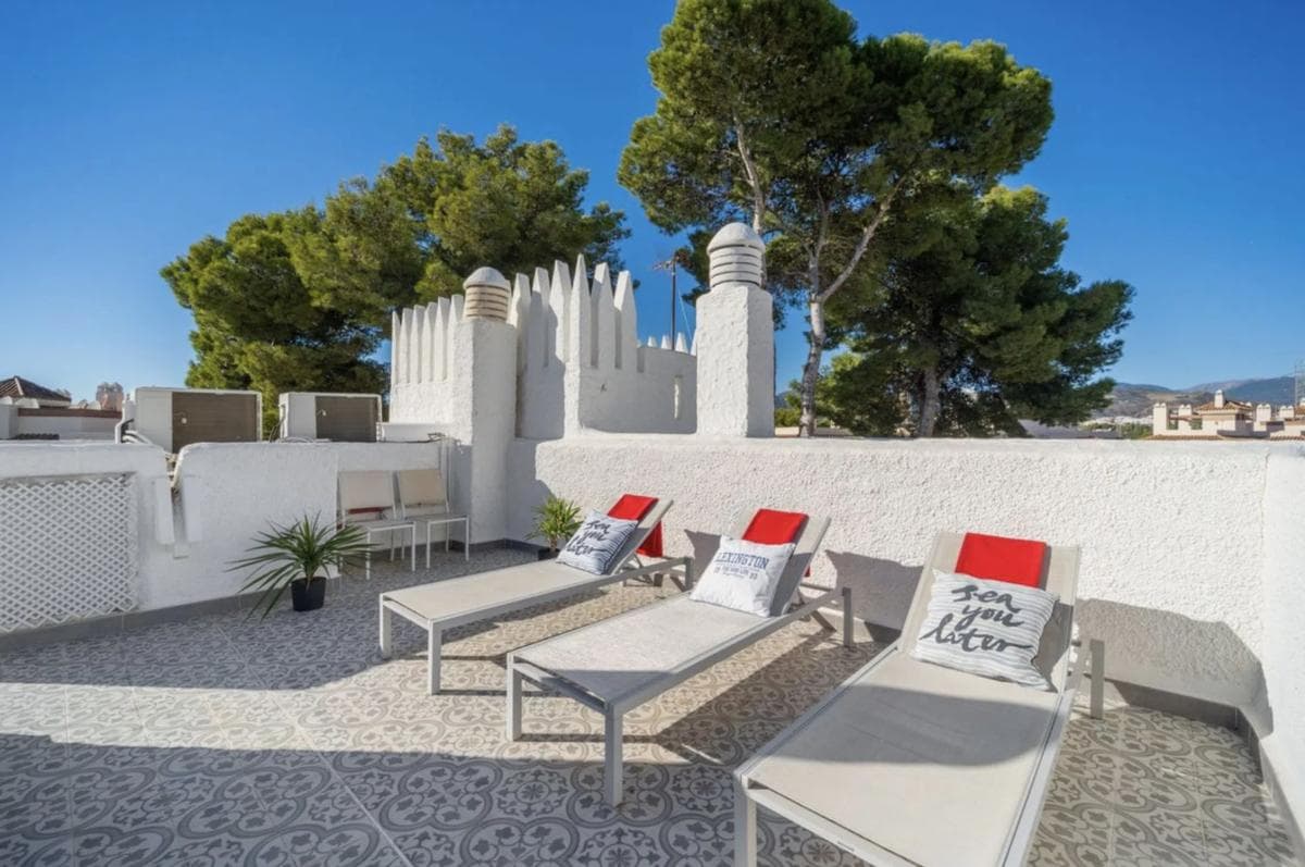 Venta de chalet adosado en Barrio La Dama de Noche-La Alzambra , Marbella photo 5