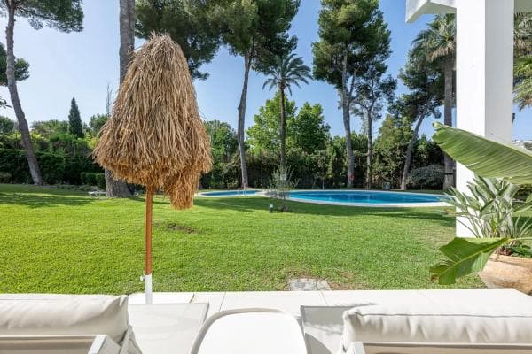 Chalet adosado en venta en Calle Pablo Picasso s/n , Marbella photo 1