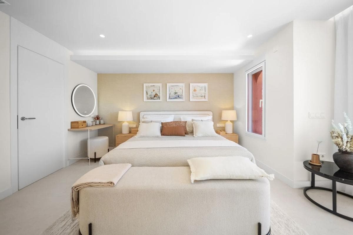 Venta de chalet adosado en Barrio La Dama de Noche-La Alzambra , Marbella photo 4