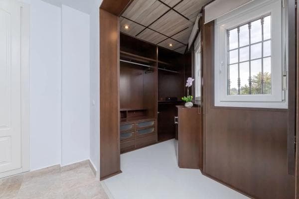 Chalet adosado en venta en Urbanización Los Naranjos de Marbella, 1 , Marbella photo 1