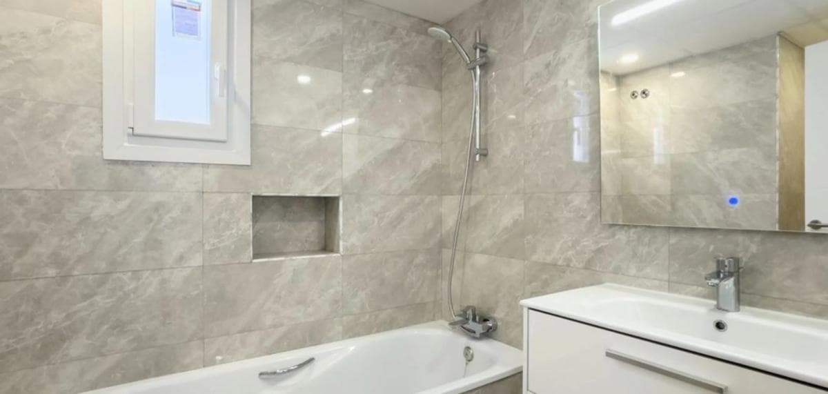 Sale of townhouse in Calle Pablo Picasso , Marbella photo 3