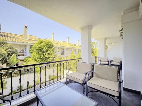 Terraced house for sale at Calle Almogía, 38 , Marbella photo 1