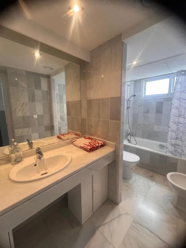Venta de chalet adosado en Avenida Príncipe Salman , Marbella photo 4