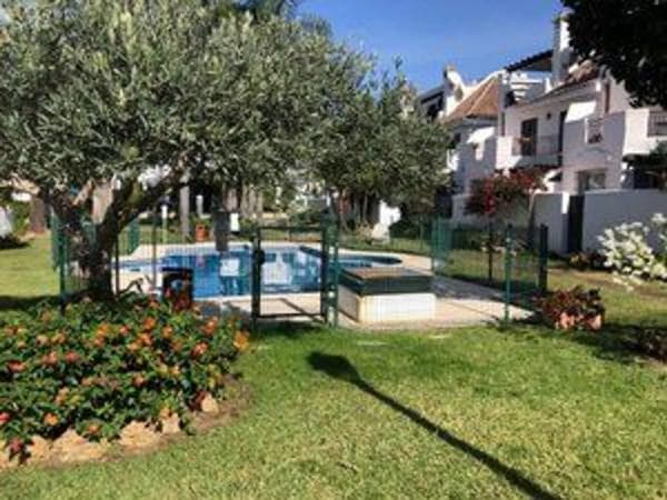 Terraced house for sale at Manzana-3 , Marbella thumbnail 2