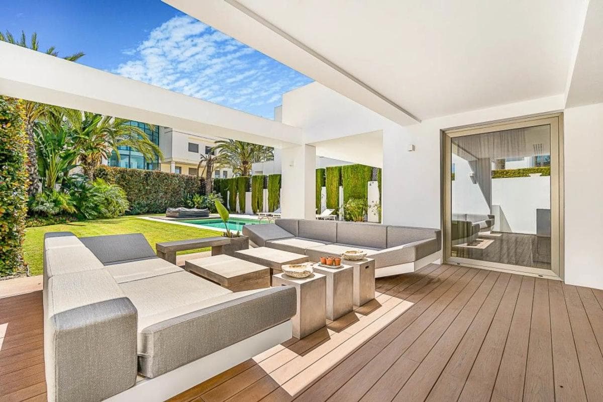 Venta de chalet independiente en Barrio La Dama de Noche-La Alzambra, Marbella
photo 3