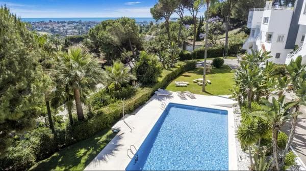 Duplex en venta en AV CALDERON DE LA BARCA-NVA, 26, Marbella photo 1