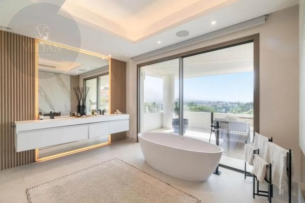 Chalet independiente en venta en Nueva andalucia, Marbella
thumbnail 2