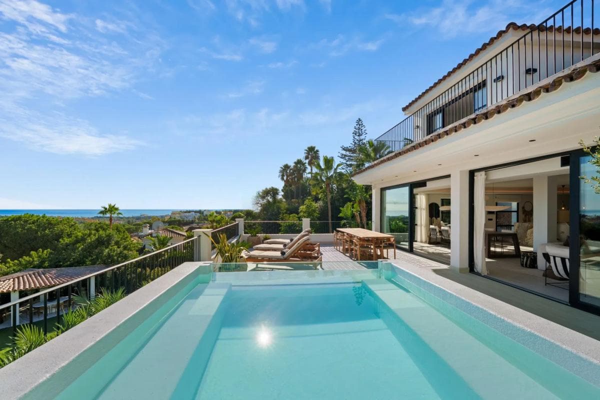 Sprzedaż niezależnego domku jednorodzinnego w Barrio Las Brisas, Marbella photo 2