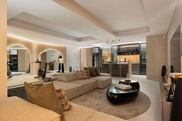Terraced house for sale at Calle Real , Marbella thumbnail 2