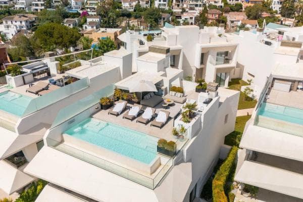 Chalet independiente en venta en Calle Real, Marbella
thumbnail 1