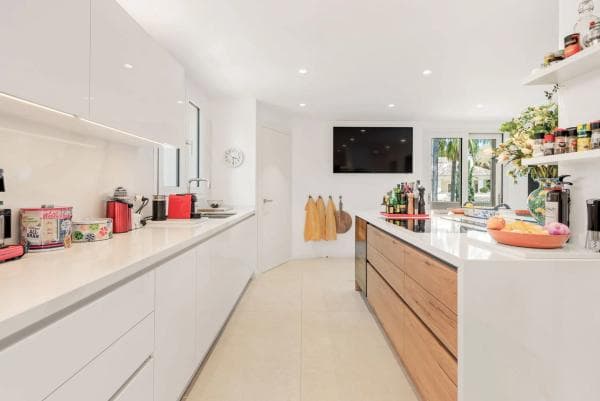 Duplex en venta en Barrio Las Brisas, Marbella photo 1