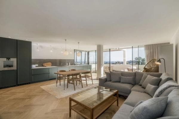 Piso en venta en Barrio Las Brisas, Marbella
photo 1