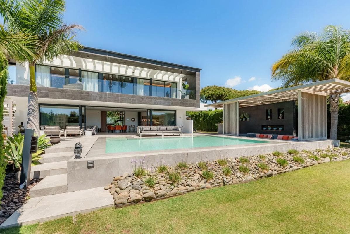 Sprzedaż niezależnego domku jednorodzinnego w Barrio Las Brisas, Marbella photo 3