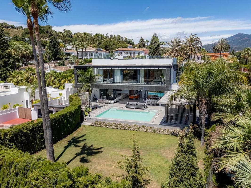 Sprzedaż niezależnego domku jednorodzinnego w Barrio Las Brisas, Marbella photo 4