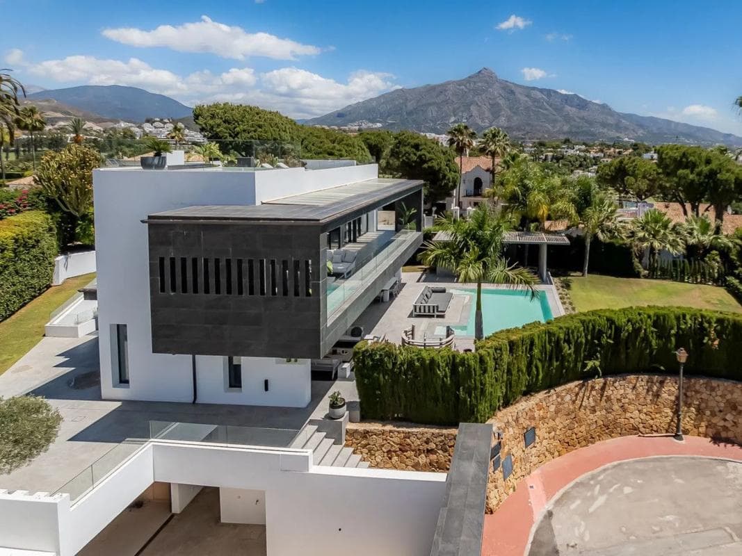 Sprzedaż niezależnego domku jednorodzinnego w Barrio Las Brisas, Marbella photo 5