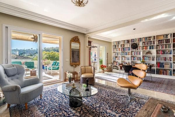 Duplex en venta en Avenida del Prado, Marbella thumbnail 1